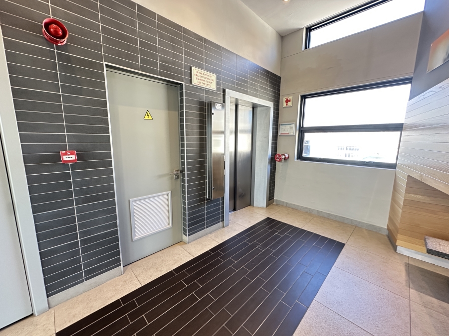 To Let commercial Property for Rent in Foreshore Western Cape